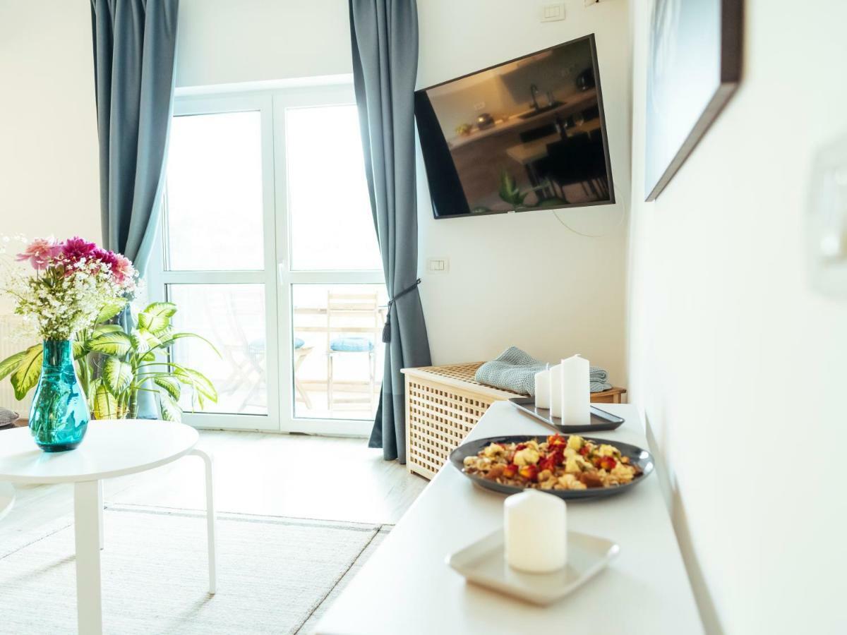 Bright And Spacious Central Apartment- Piata Amzei Букурещ Екстериор снимка