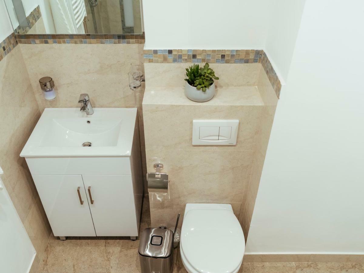 Bright And Spacious Central Apartment- Piata Amzei Букурещ Екстериор снимка